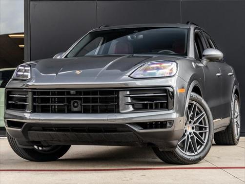 2025 Porsche Cayenne Base