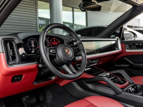2025 Porsche Cayenne Base