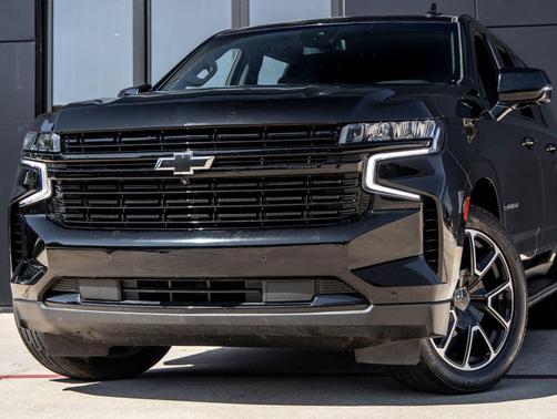 Black 2023 Chevrolet Suburban RST