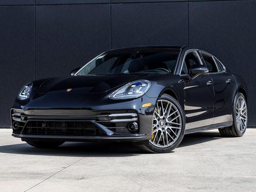 2023 Porsche Panamera Turbo S
