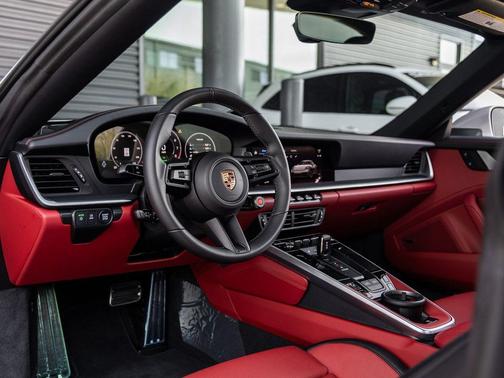 2026 Porsche 911 Targa 4 GTS