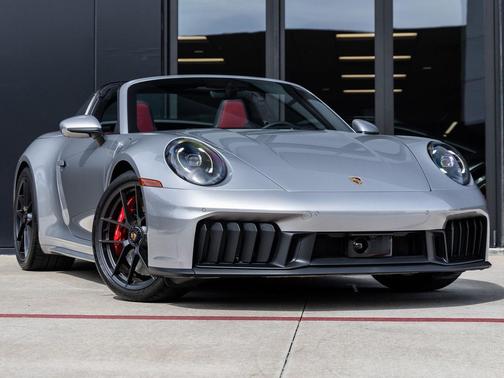 2026 Porsche 911 Targa 4 GTS