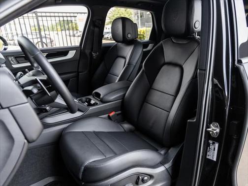 2025 Porsche Cayenne
