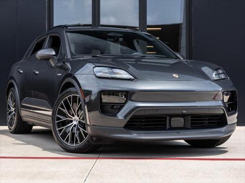 2024 Porsche Macan Base