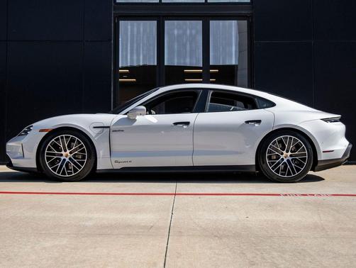 Ice Grey Metallic 2026 Porsche Taycan 4