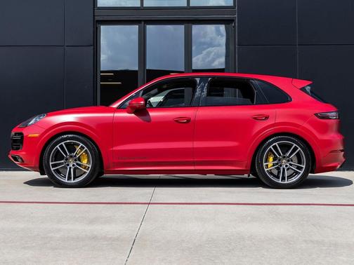 2021 Porsche Cayenne Turbo