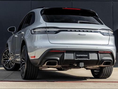 2025 Porsche Macan 