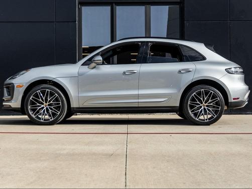 2025 Porsche Macan 