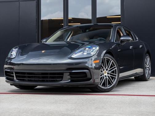 2019 Porsche Panamera
