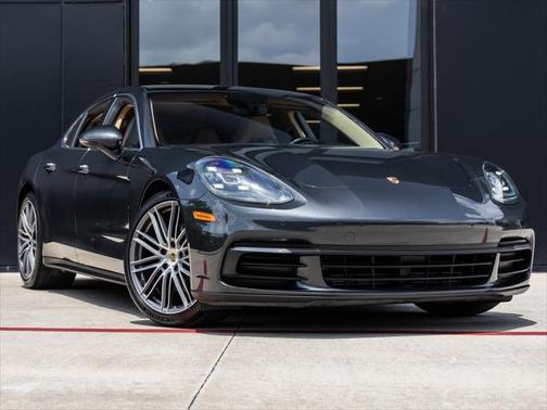 2019 Porsche Panamera