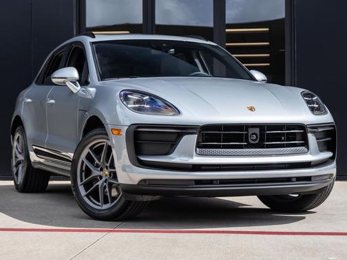 2025 Porsche Macan T