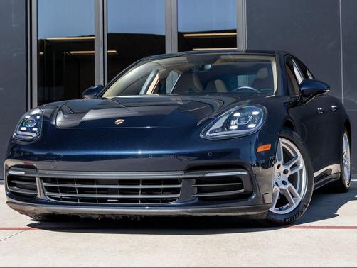2018 Porsche Panamera 4