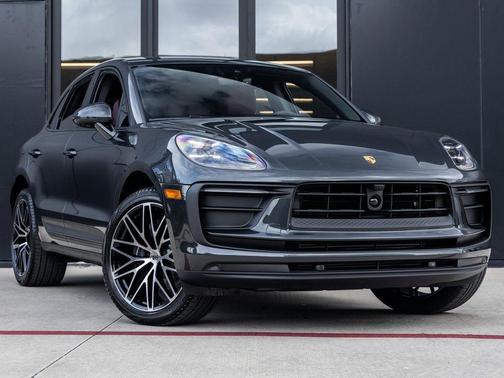 Volcano Grey Metallic 2026 Porsche Macan Macan