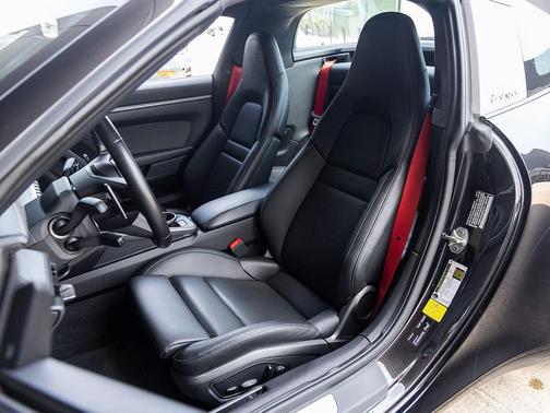 2021 Porsche 911 Targa 4S