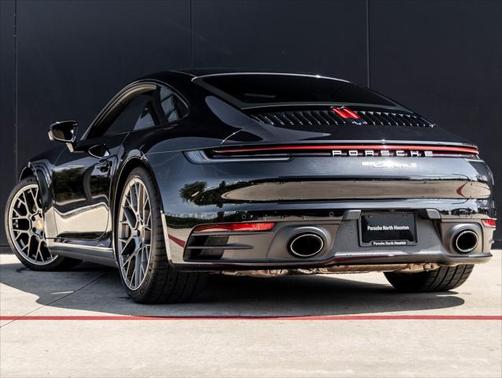 2022 Porsche 911 Carrera S