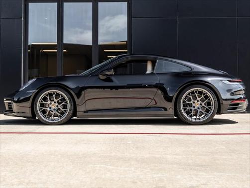 2022 Porsche 911 Carrera S