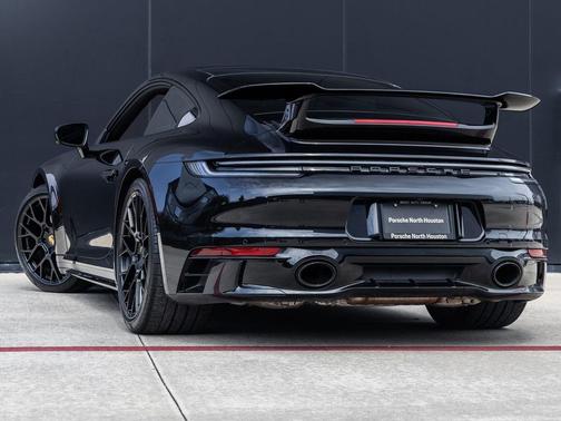 2024 Porsche 911 Carrera