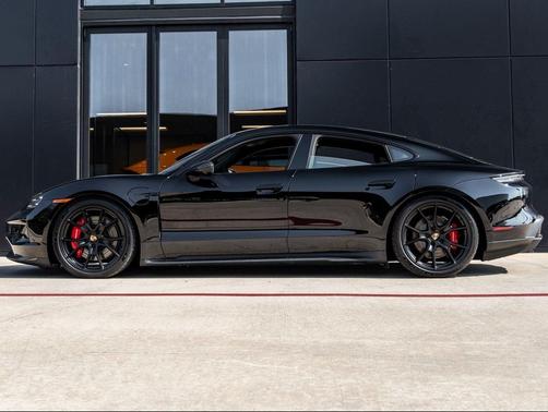 2025 Porsche Taycan GTS