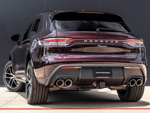 Copper Ruby Metallic 2026 Porsche Macan Macan
