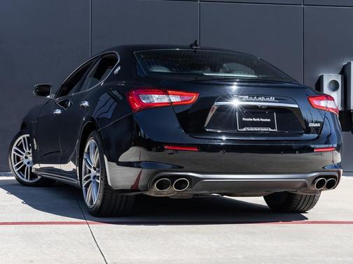 2018 Maserati Ghibli Base