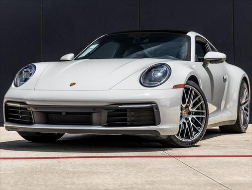 2024 Porsche 911 Carrera 4