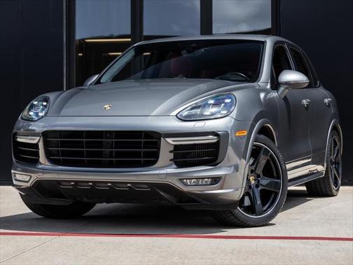 2016 Porsche Cayenne GTS