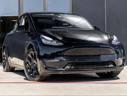 2022 Tesla Model Y Long Range Dual Motor All-Wheel Drive