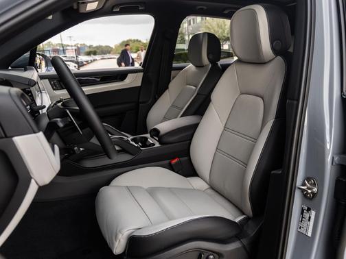 2026 Porsche Cayenne S