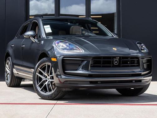 2025 Porsche Macan 