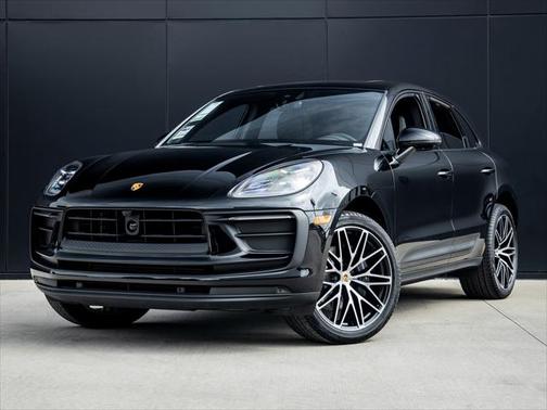 2023 Porsche Macan Base