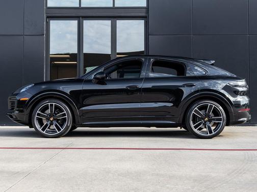 2023 Porsche Cayenne GTS
