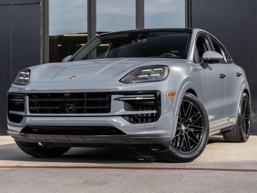 2026 Porsche Cayenne GTS