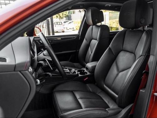 2023 Porsche Macan GTS