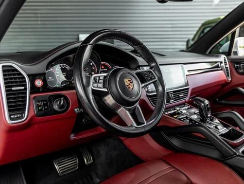 2020 Porsche Cayenne S