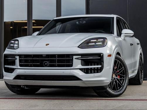 2026 Porsche Cayenne GTS