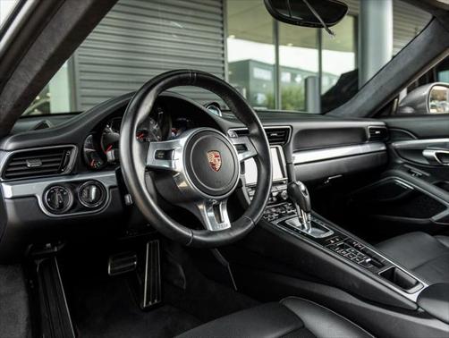2014 Porsche 911 Carrera 4S