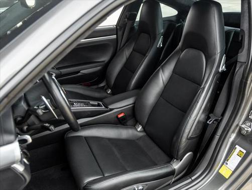 2014 Porsche 911 Carrera 4S