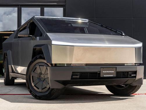 Stainless Steel 2024 Tesla Cybertruck Cyberbeast