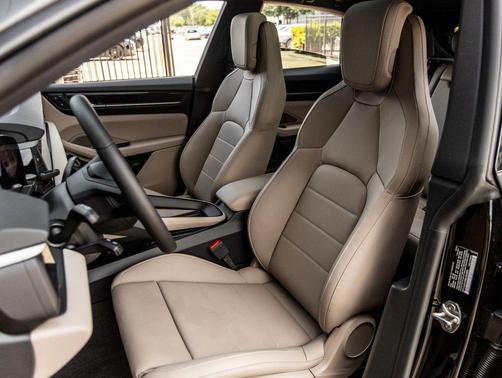 2025 Porsche Macan Macan Electric 4