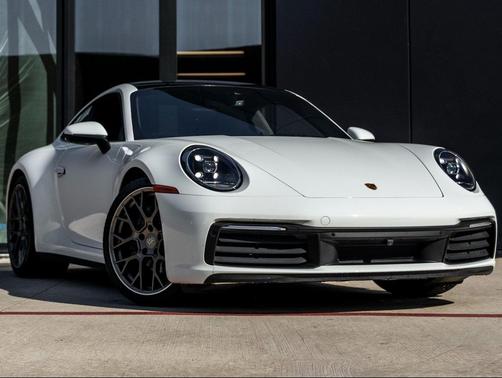 2021 Porsche 911 Carrera