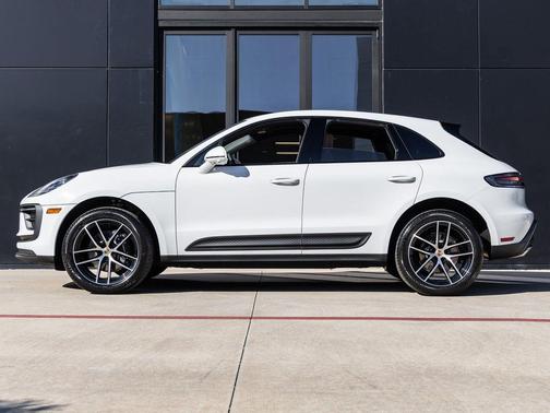 2026 Porsche Macan 