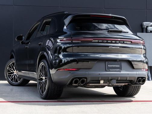 2025 Porsche Cayenne Cayenne