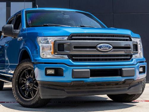 Blue Metallic 2019 Ford F-150 XLT