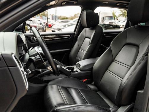 2019 Porsche Cayenne S