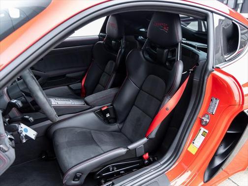 2024 Porsche 718 Cayman GT4 RS