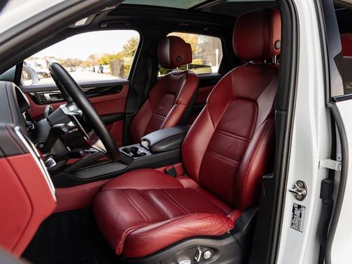 2019 Porsche Cayenne S