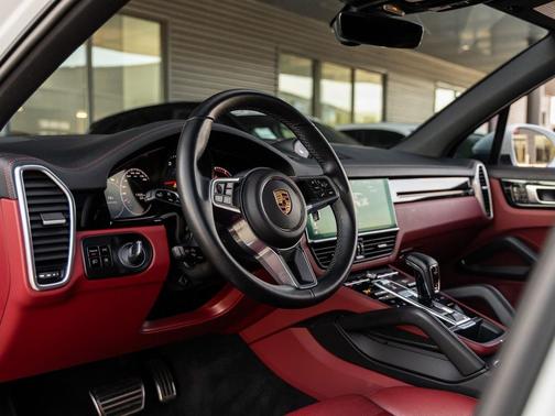 2019 Porsche Cayenne S