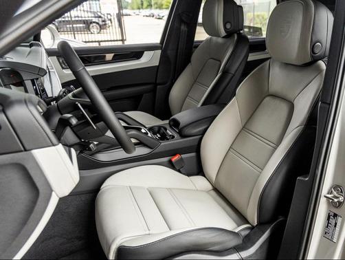 2025 Porsche Cayenne Cayenne