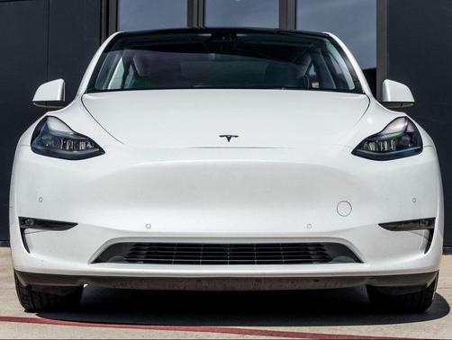 2022 Tesla Model Y Performance Dual Motor All-Wheel Drive