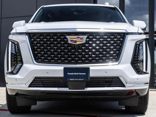 Vibrant White Tricoat 2026 Cadillac Escalade Luxury